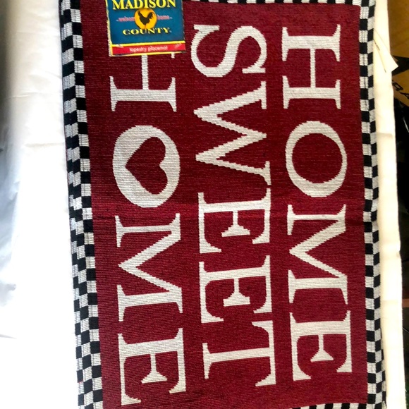 Set of four tapestry placemats - Picture 1 of 10